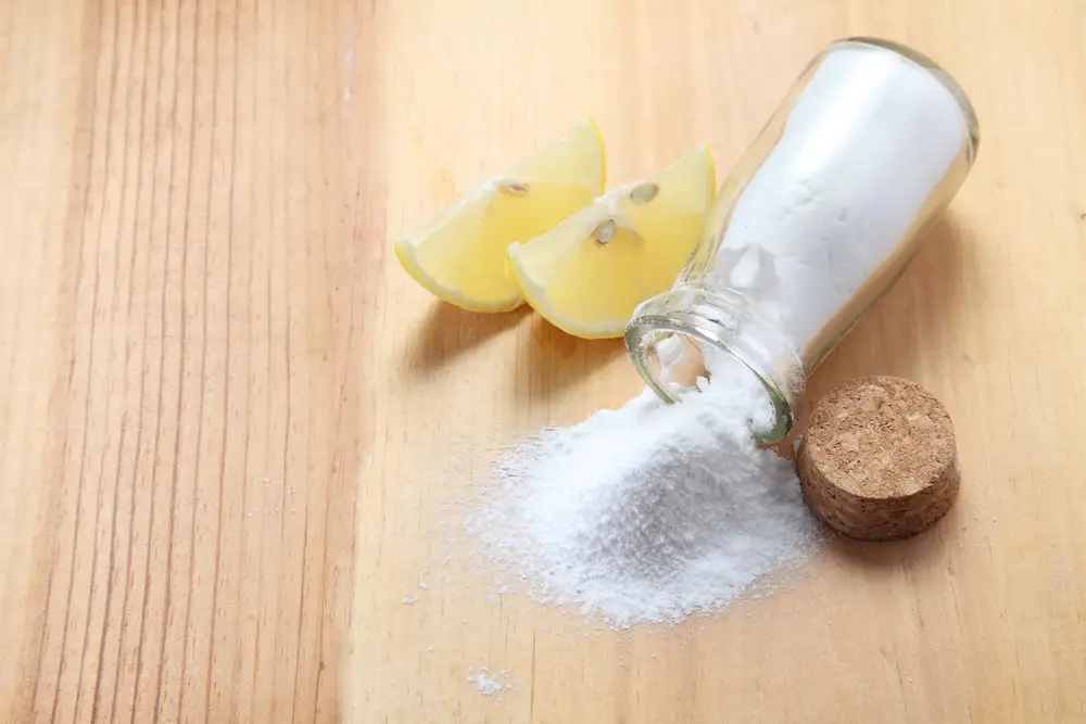 baking soda and lemon